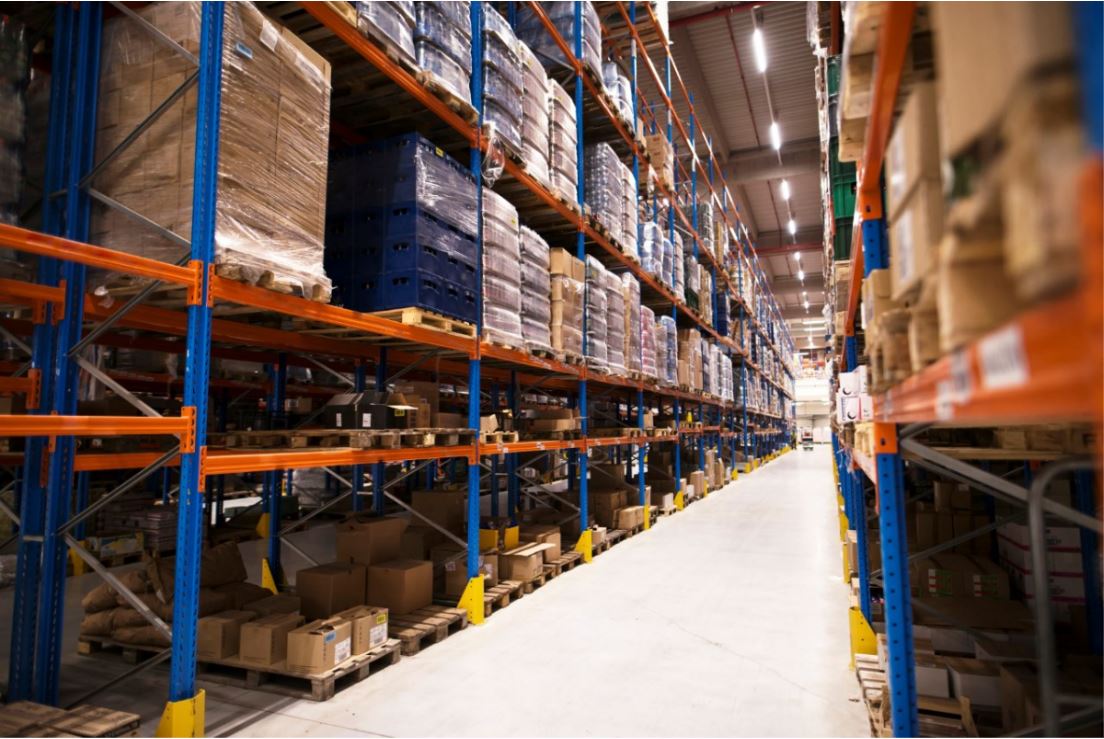 interior-large-distribution-warehouse_min.jpg